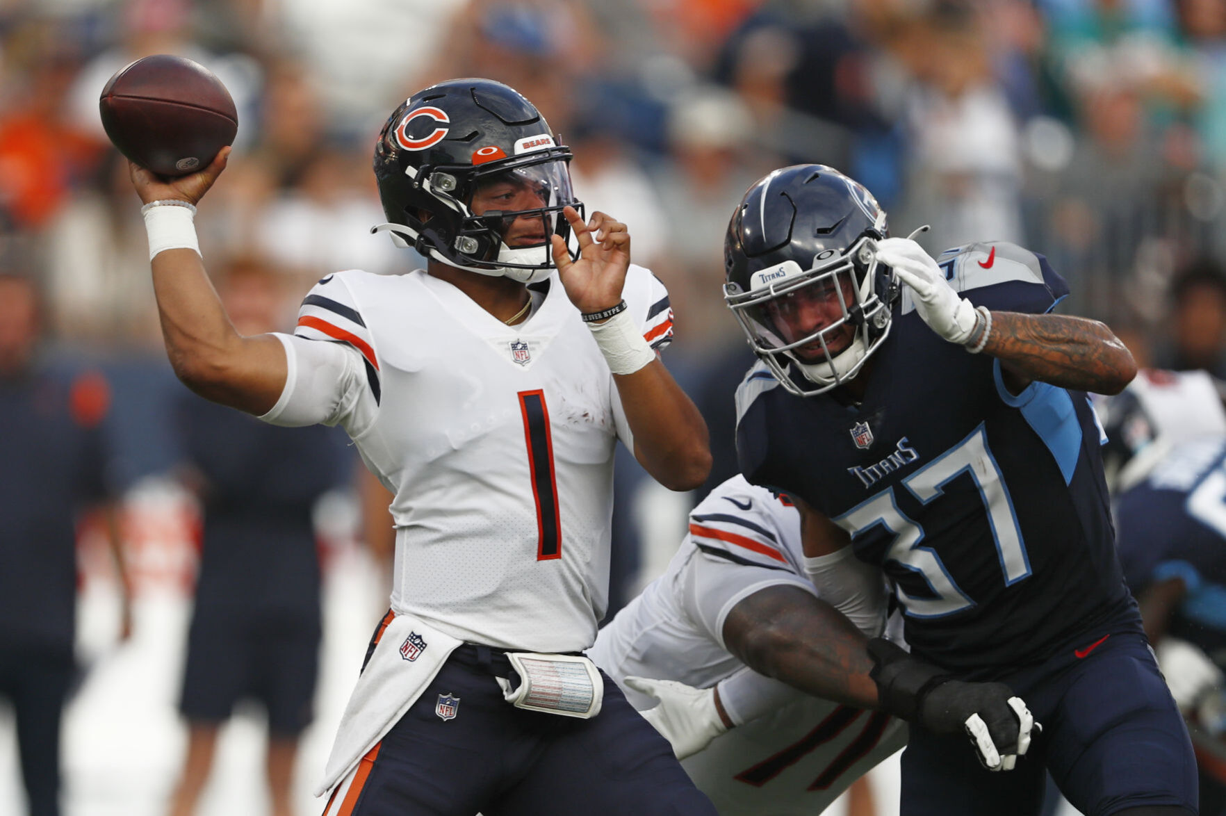 Bears Titans Football